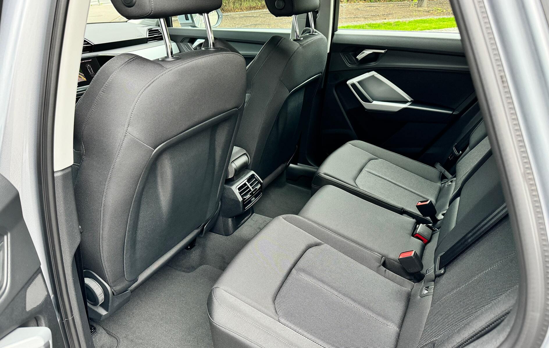 Car rental Audi Q3 in Prague