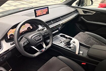 Аренда Audi Q7 в Праге