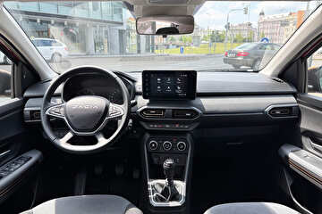 Autoverhuur Dacia Jogger 7seats in Praag