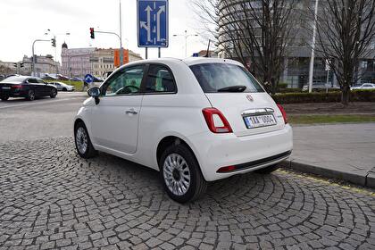 Autonvuokraus Fiat 500 Prahassa