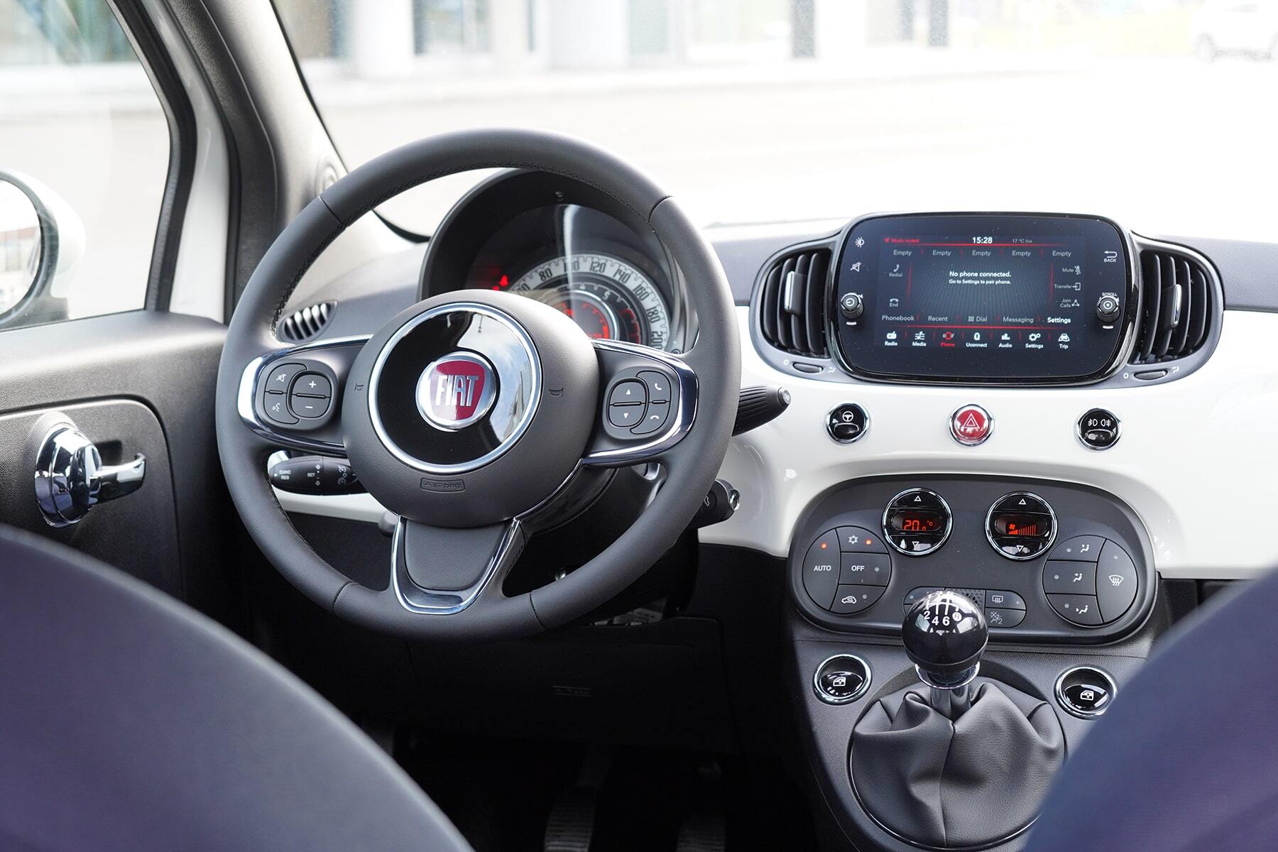 Autopůjčovna Fiat 500 Praha