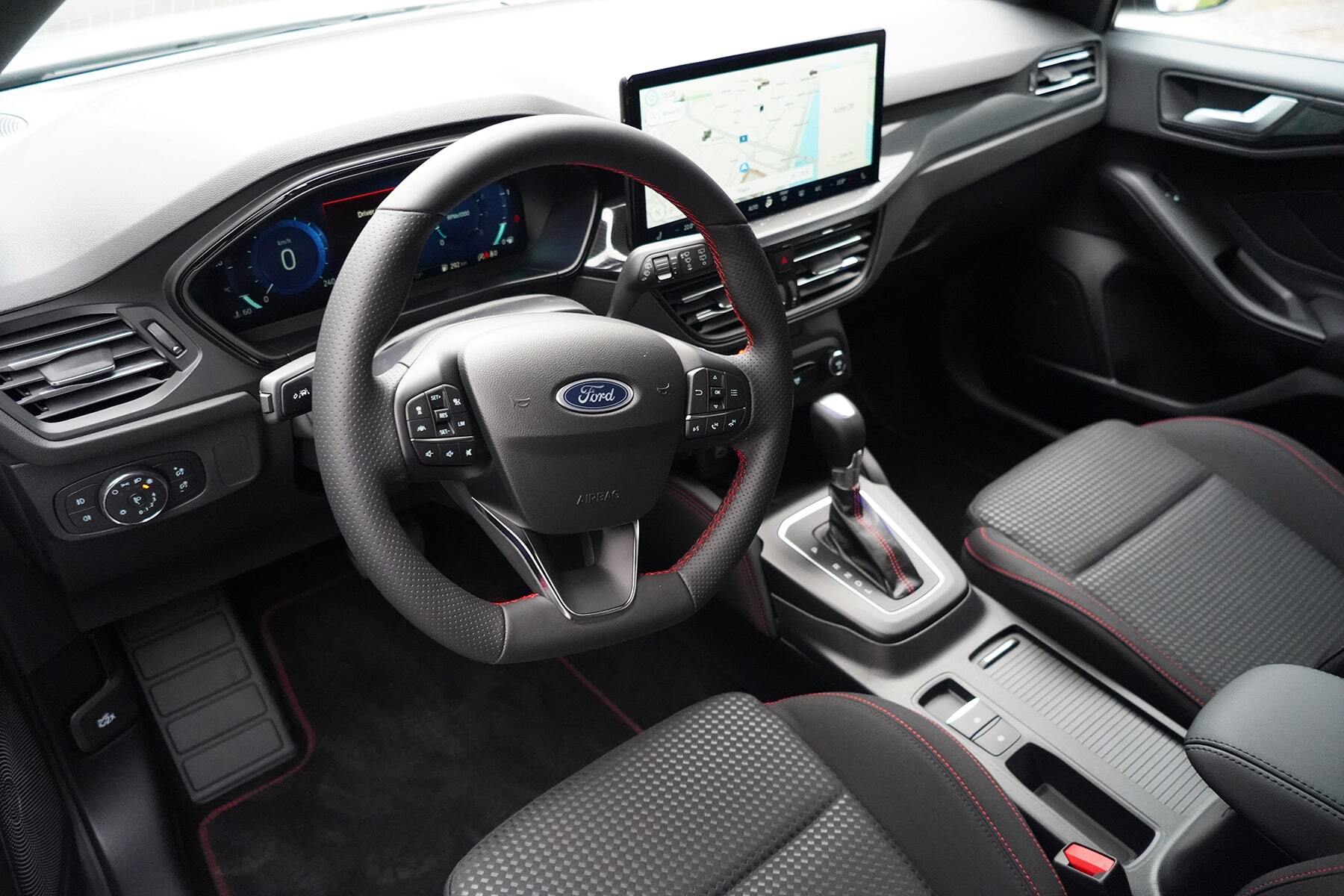Biluthyrning Ford Focus WG i Prag