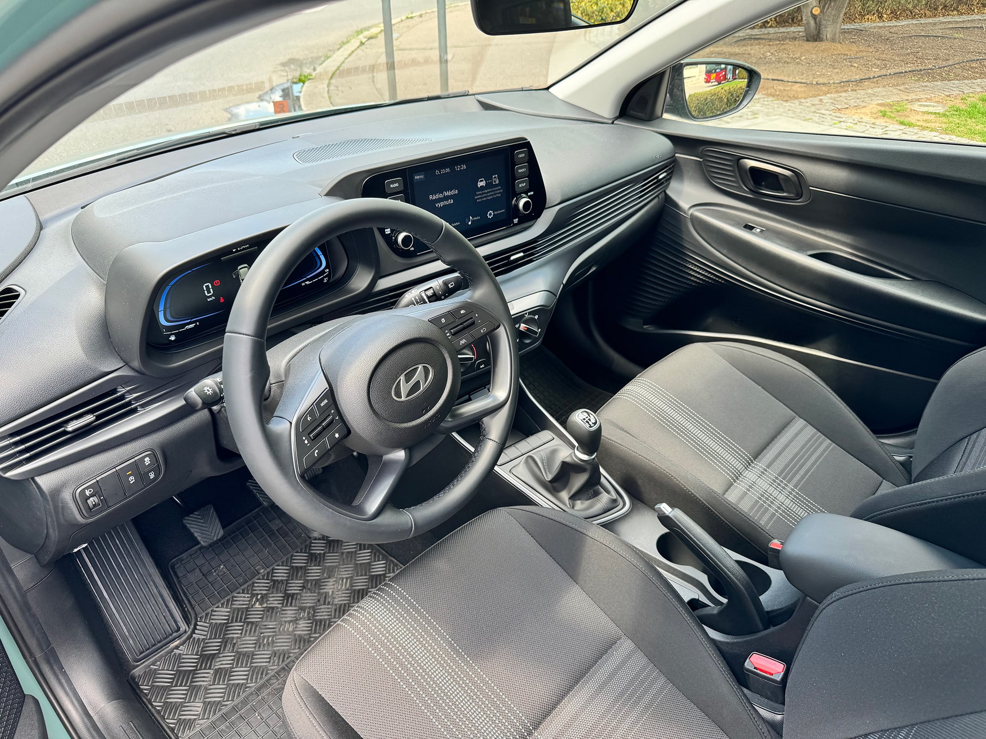 租一辆车 Hyundai i20 MT 在布拉格