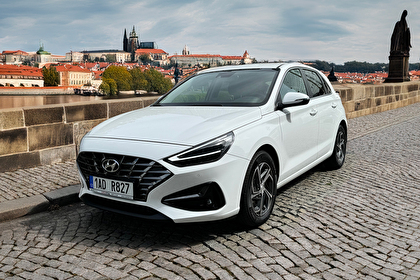 Autopůjčovna Hyundai i30 AT Praha