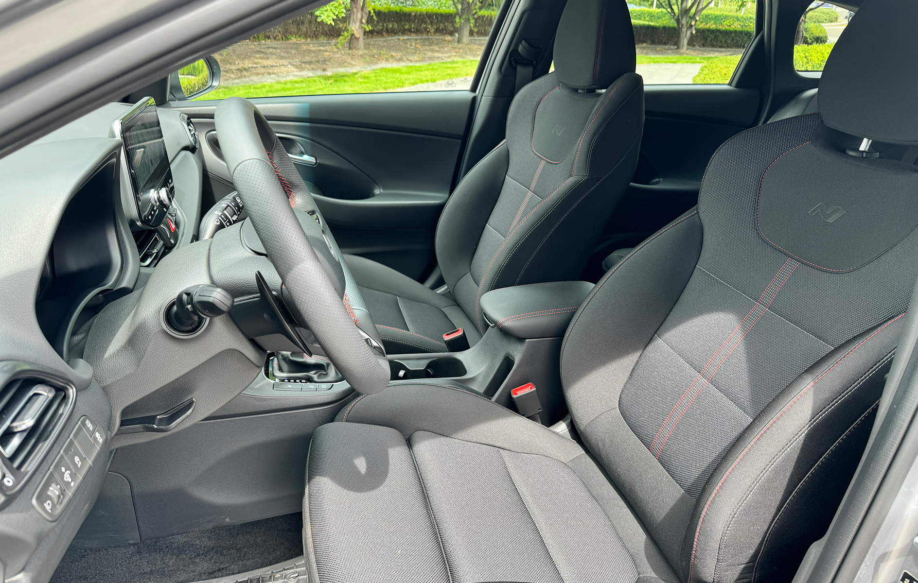 Biluthyrning Hyundai i30 Combi AT i Prag