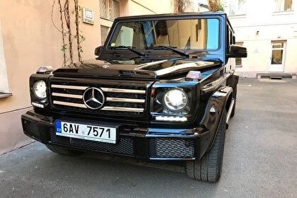 Autonvuokraus Mercedes Benz G-class Prahassa