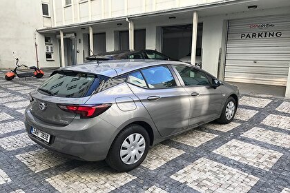 Аренда Opel Astra AT в Праге