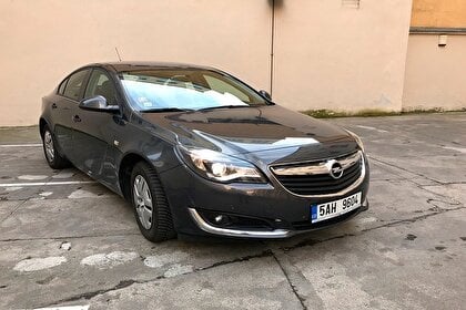 Car rental Opel Insignia in Prague