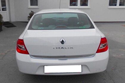 Car rental Renault Thalia in Prague