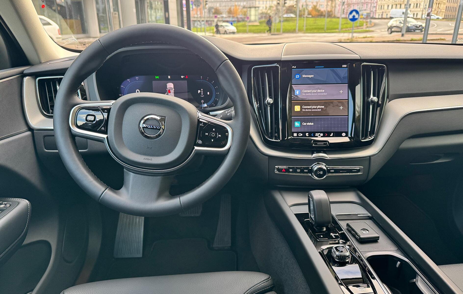 Biluthyrning Volvo XC60 i Prag