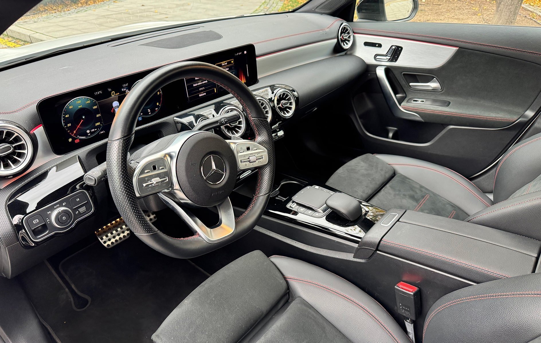 租一辆车 Mercedes CLA 在布拉格