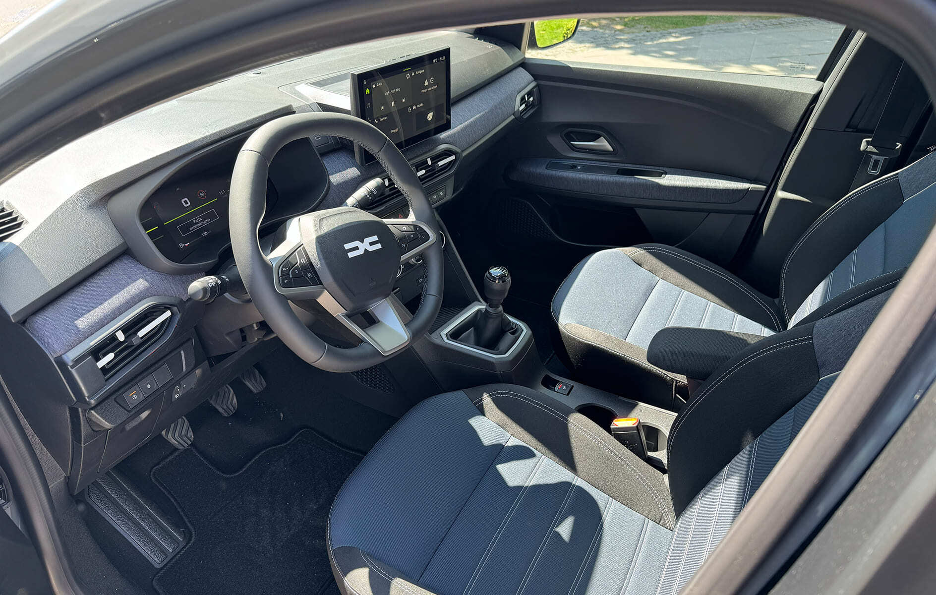 Autopůjčovna Dacia Sandero MT Praha