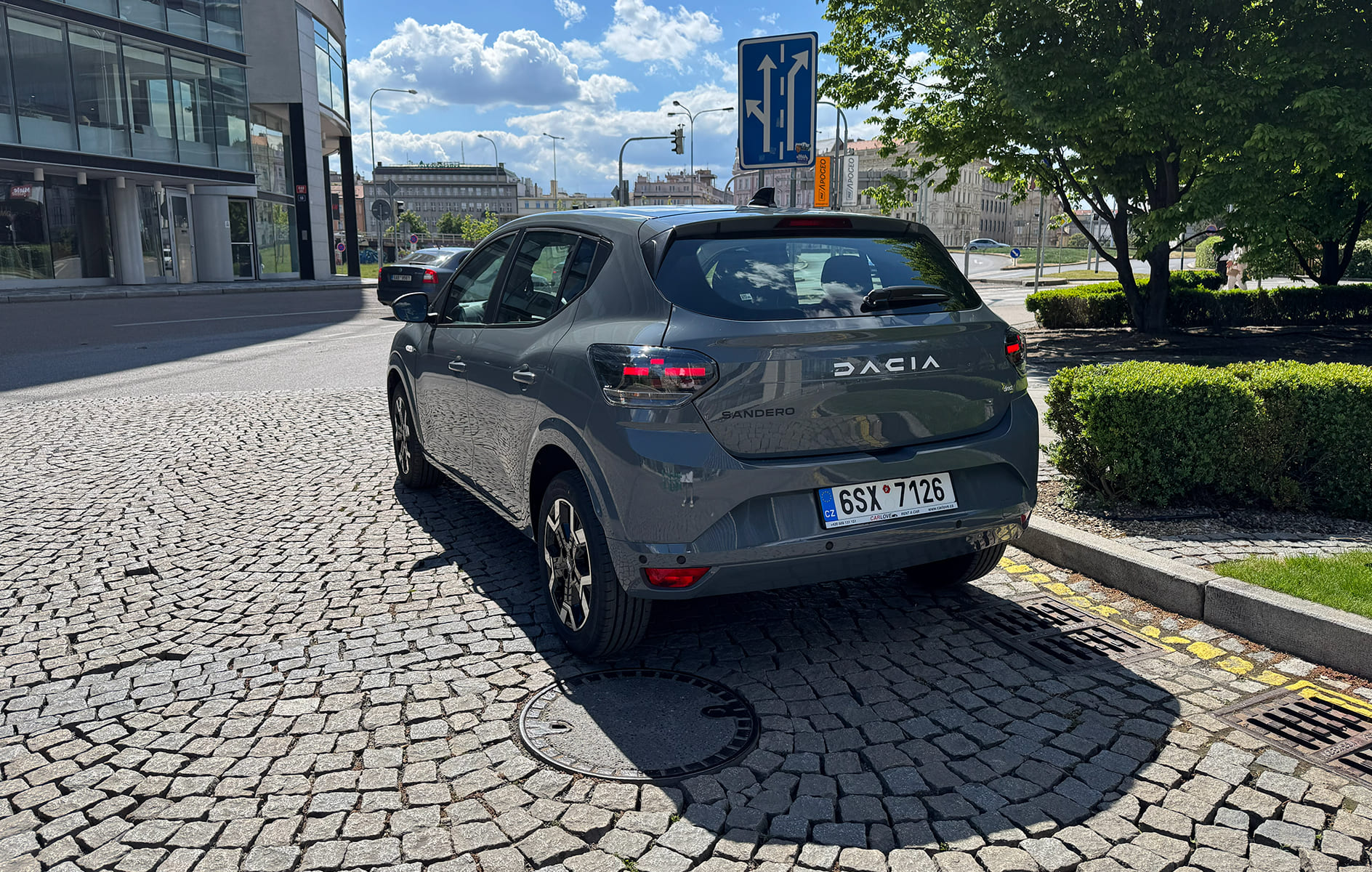 Autopůjčovna Dacia Sandero MT Praha