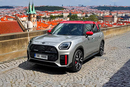 Autopůjčovna MINI Countryman JCW Praha