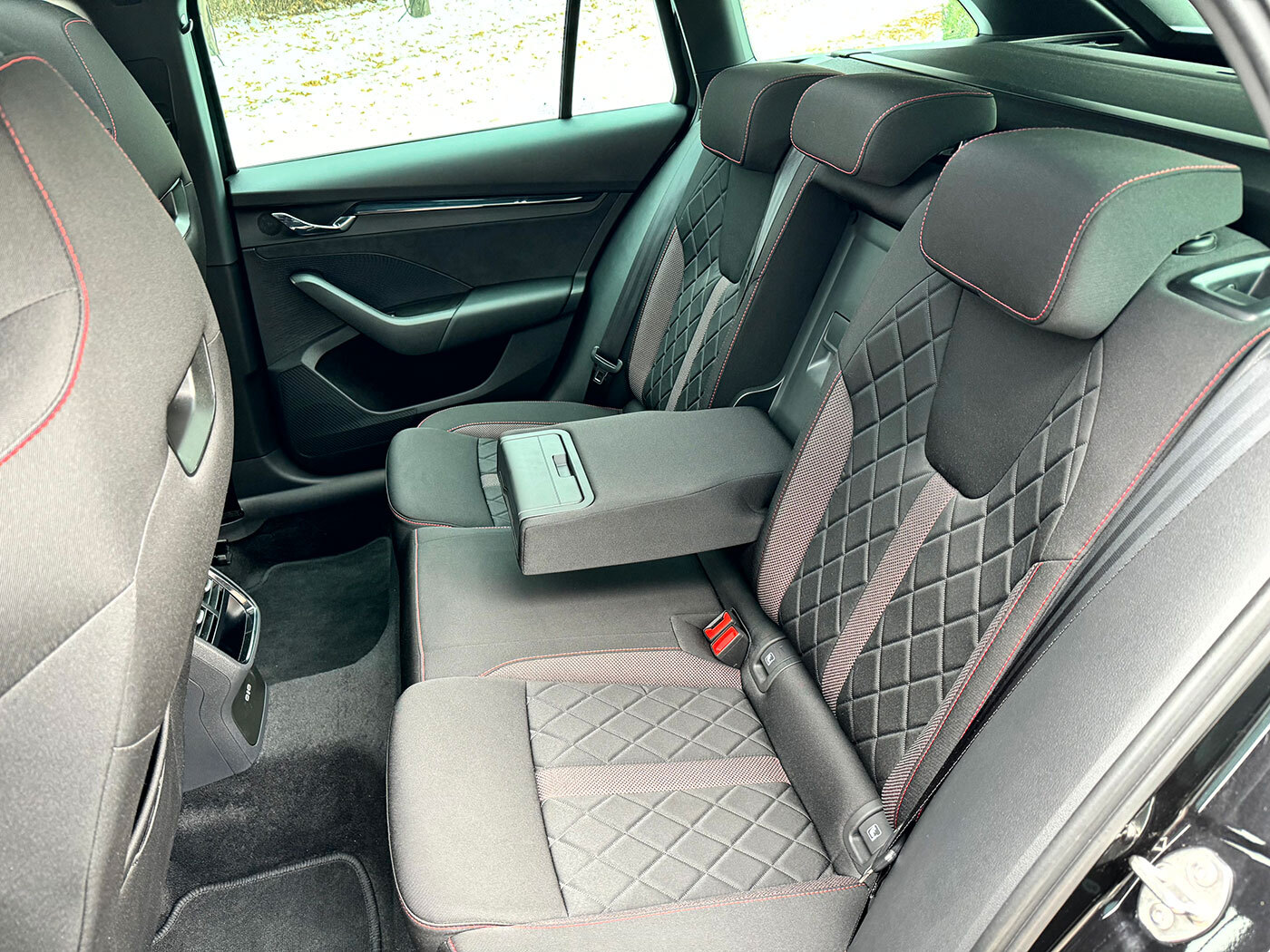 Alquiler Skoda Octavia Combi RS en Praga
