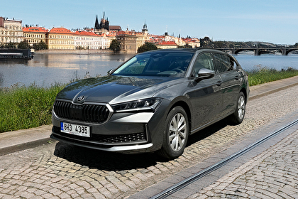 Autopůjčovna Škoda Superb Praha
