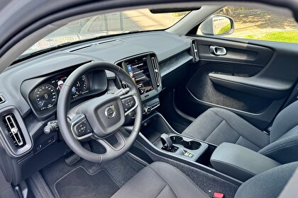 Autopůjčovna Volvo XC40 Praha