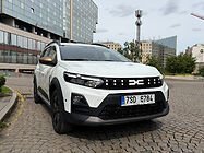 Biluthyrning Dacia Jogger 7seats i Prag