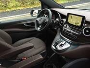 Car rental Mercedes V-class in Prague