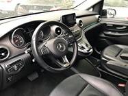 Car rental Mercedes V-class in Prague