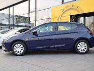 Car rental Opel Astra MT in Prague