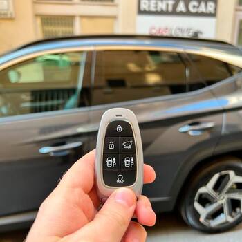 Carlove car rental Prague Pobřežní 311/1, 186 00 Praha 8, Rohanský ostro, Czechia, Hilton Hotel