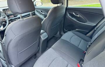 Autopůjčovna Hyundai i30 Combi Praha