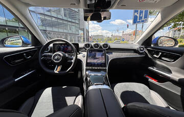 Autopůjčovna Mercedes Benz C combi Praha