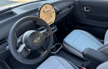 Autopůjčovna Mini Cooper Praha