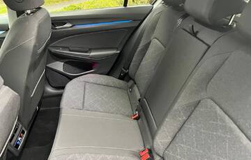 Autopůjčovna Volkswagen Golf MT Praha