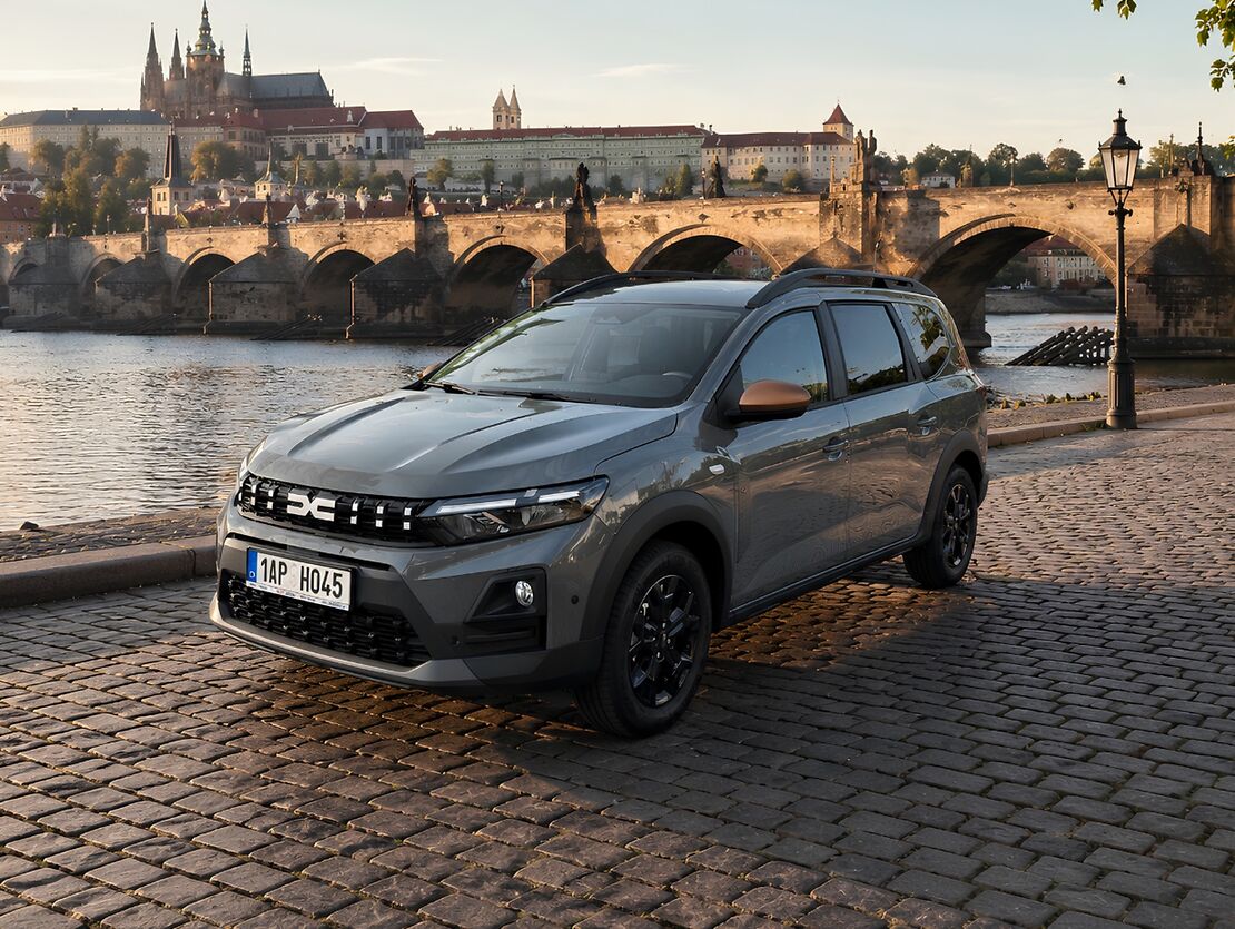 Autopůjčovna Dacia Jogger 7s AT Praha
