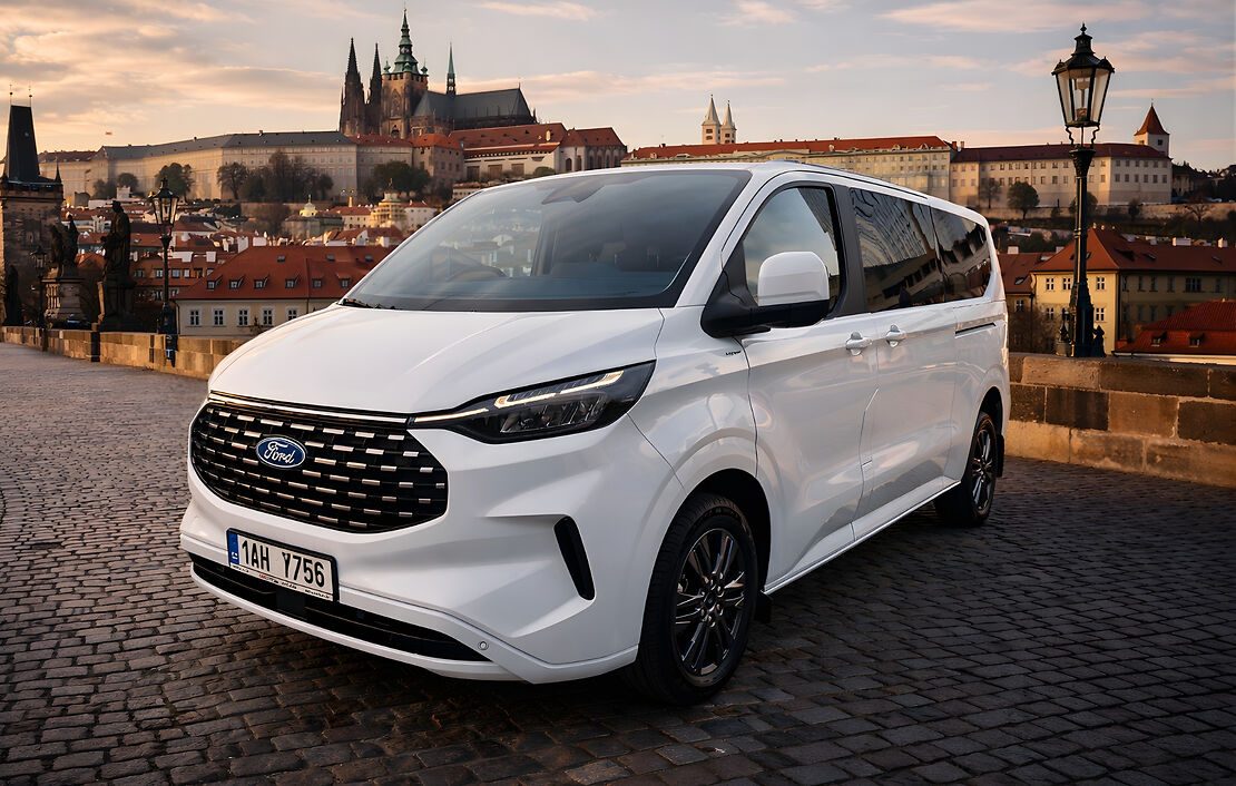Аренда Ford Tourneo Custom 9PAX в Праге