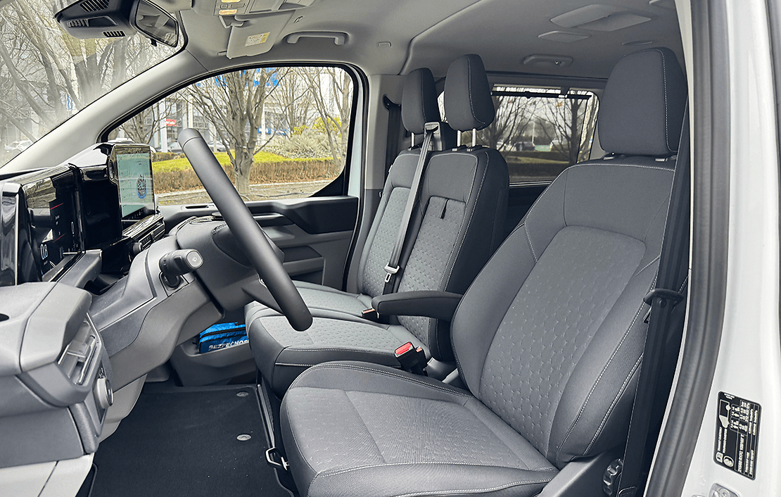Аренда Ford Tourneo Custom 9PAX в Праге