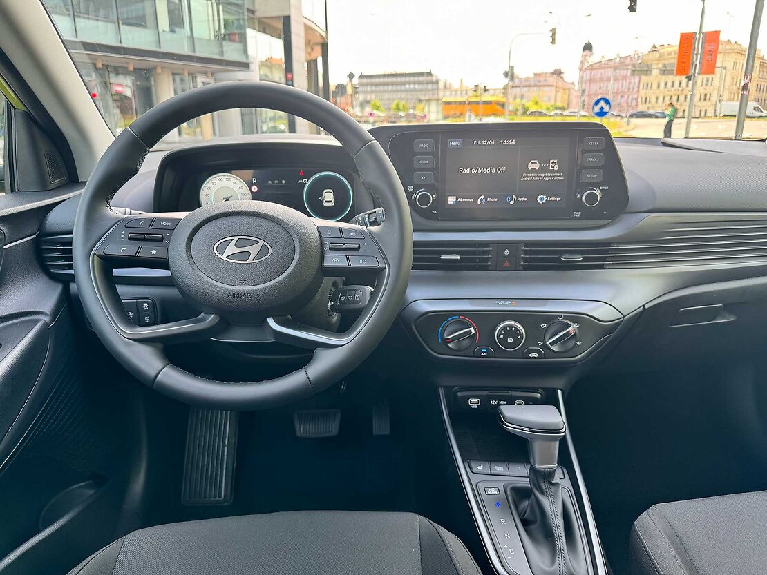 Аренда Hyundai i20 AT в Праге