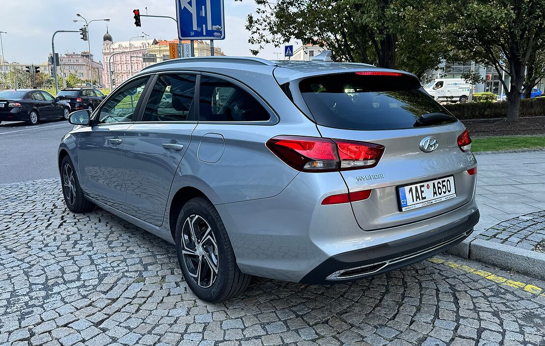 Autopůjčovna Hyundai i30 Combi Praha