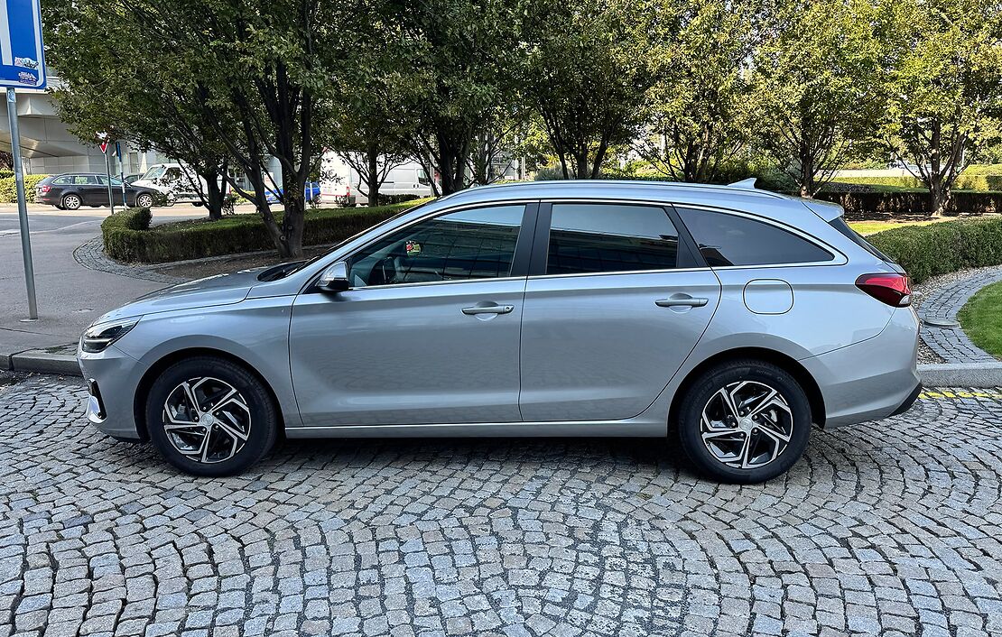 Autopůjčovna Hyundai i30 Combi Praha