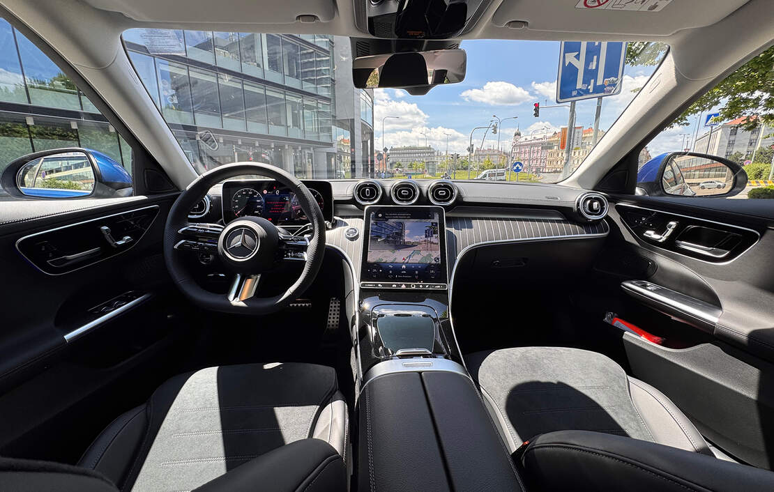Autopůjčovna Mercedes Benz C combi Praha