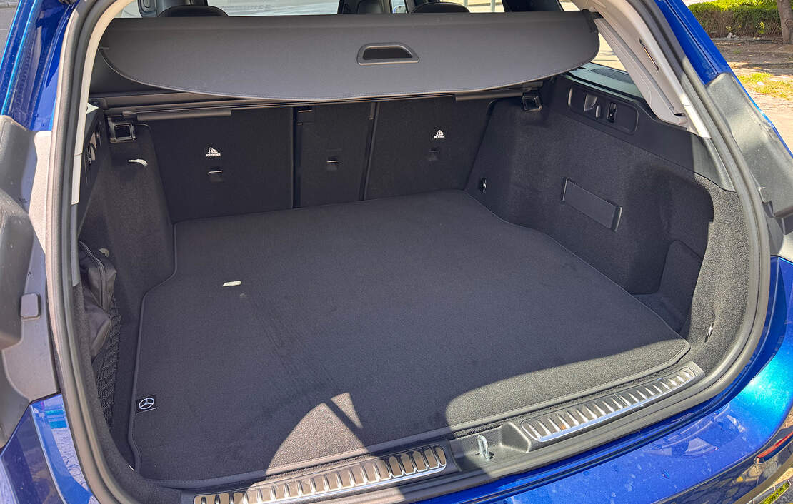 Autopůjčovna Mercedes Benz C combi Praha