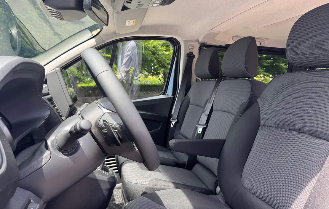 Autopůjčovna Renault Trafic 9seats Praha