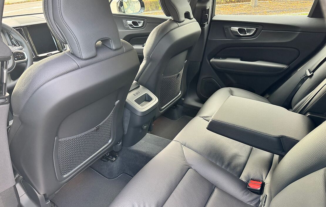 Аренда Volvo XC60 в Праге