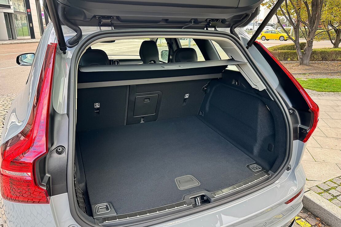 Аренда Volvo XC60 в Праге