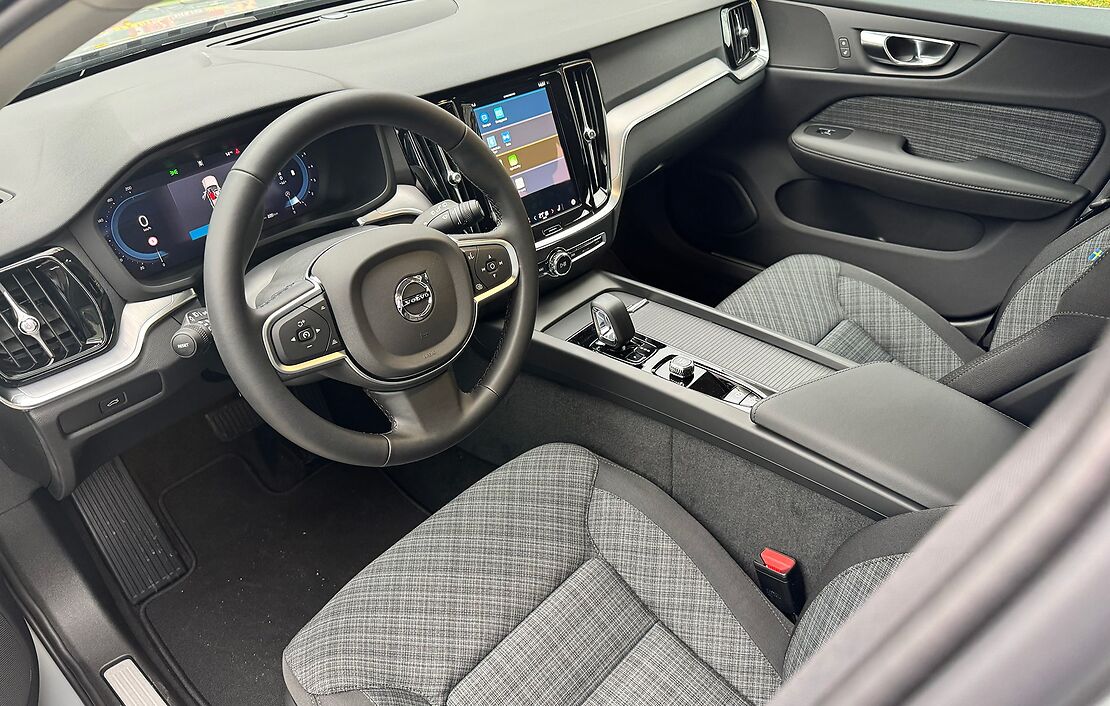 Аренда Volvo V60 в Праге