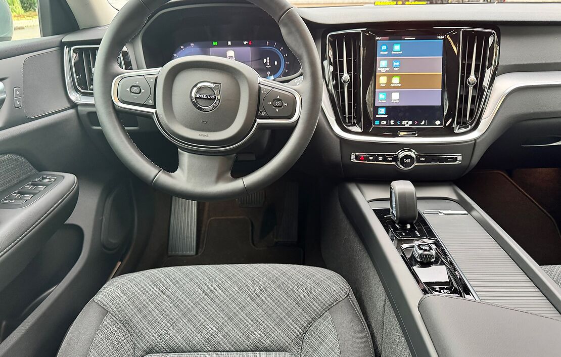 Аренда Volvo V60 в Праге