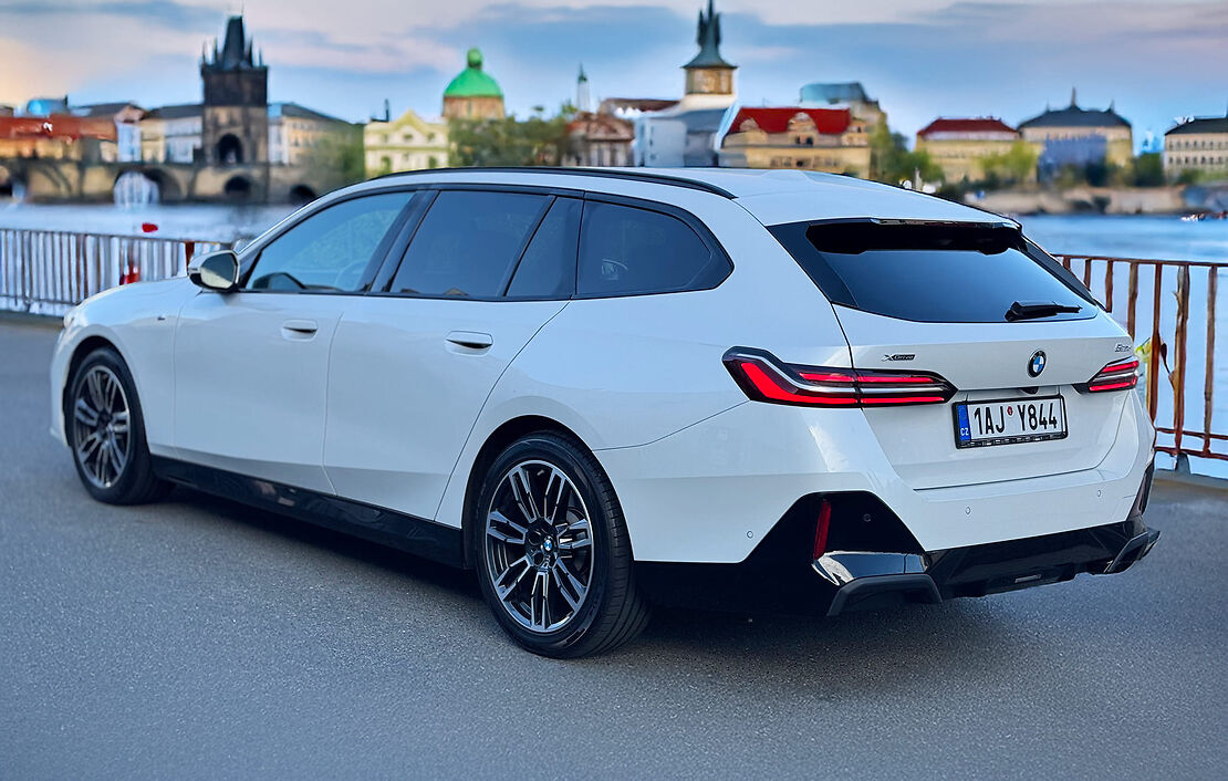 Аренда BMW 520d Touring в Праге