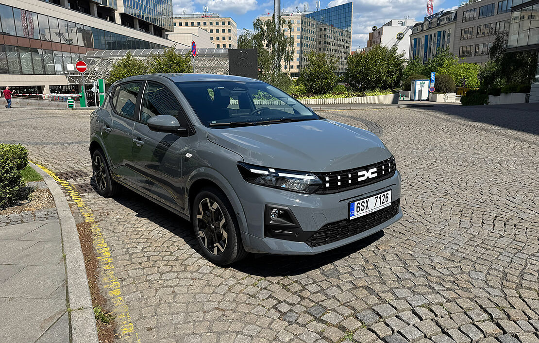 Аренда Dacia Sandero MT в Праге