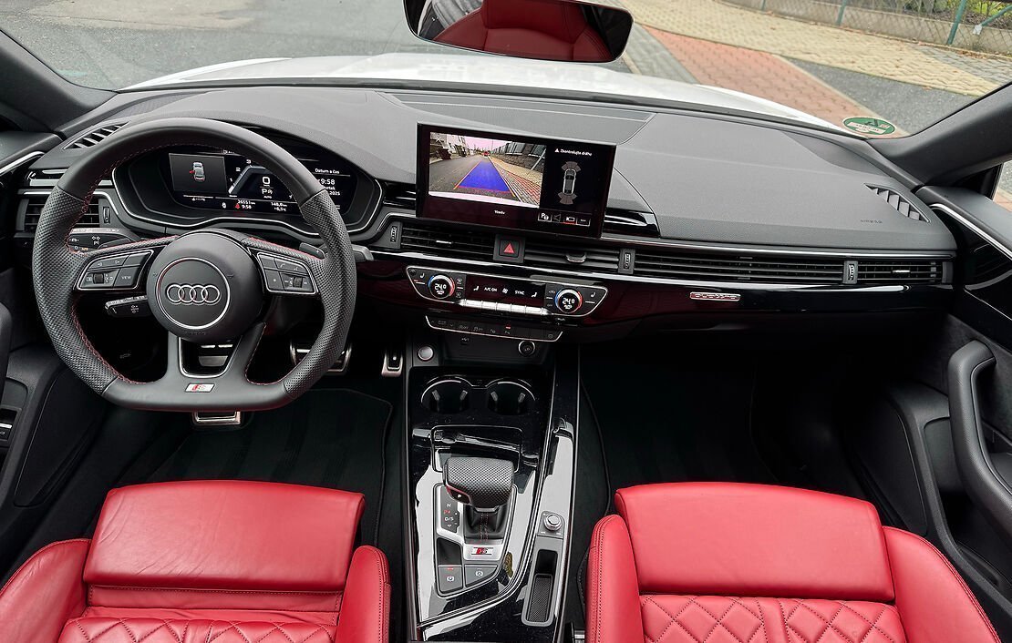 Autopůjčovna Audi S5 Praha