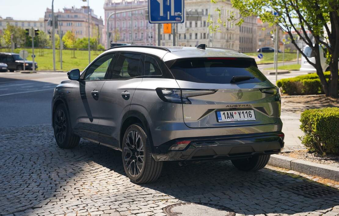 Autopůjčovna Renault Austral Praha