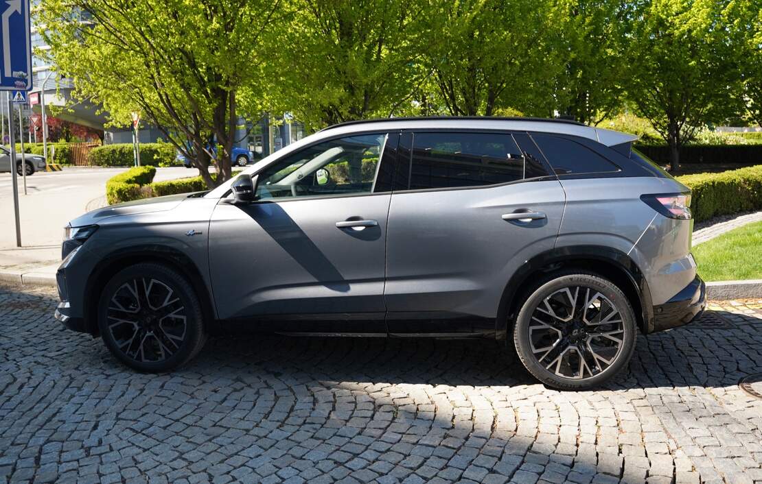 Autopůjčovna Renault Austral Praha