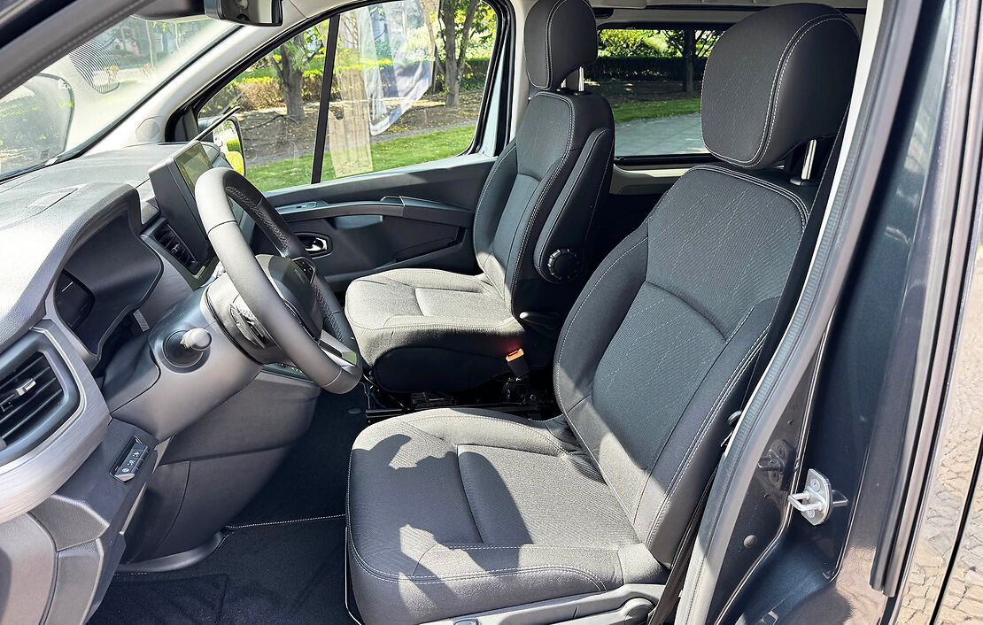 Аренда Renault Trafic 8seats в Праге