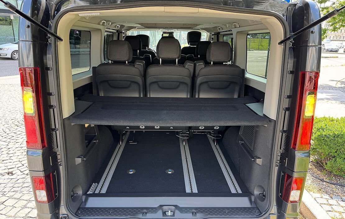 Аренда Renault Trafic 8seats в Праге